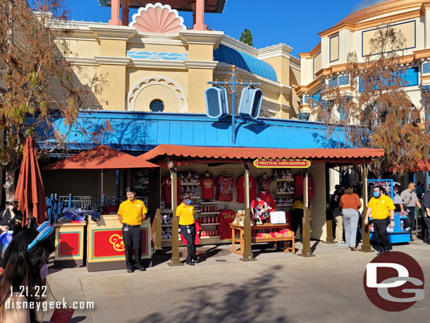 Before the procession they close the merchandise location to keep the parade route clear.