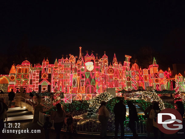 My last viewing of the its a small world holiday lights for this season.  The attraction was closed in preparations for the fireworks (which seemed optimistic given the wind)