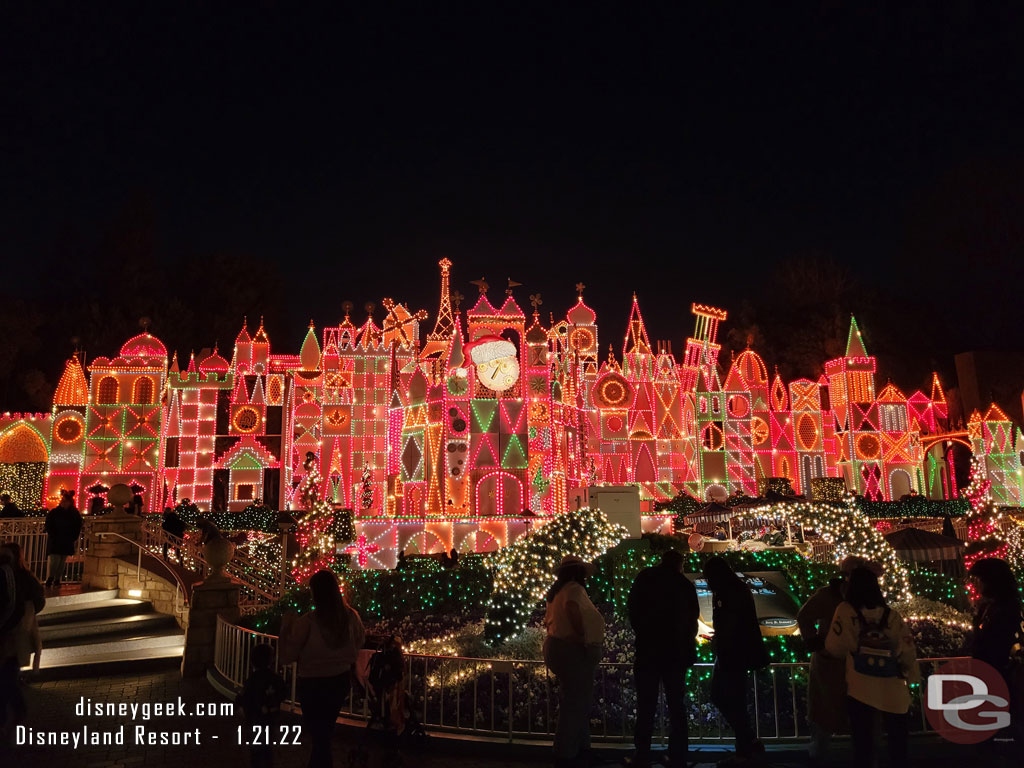 My last viewing of the its a small world holiday lights for this season.  The attraction was closed in preparations for the fireworks (which seemed optimistic given the wind)