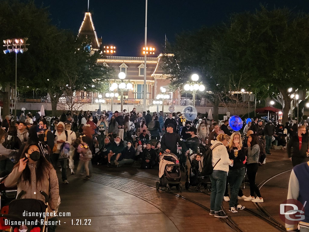 Town Square had a number of guests hanging around waiting for Mix Magic.