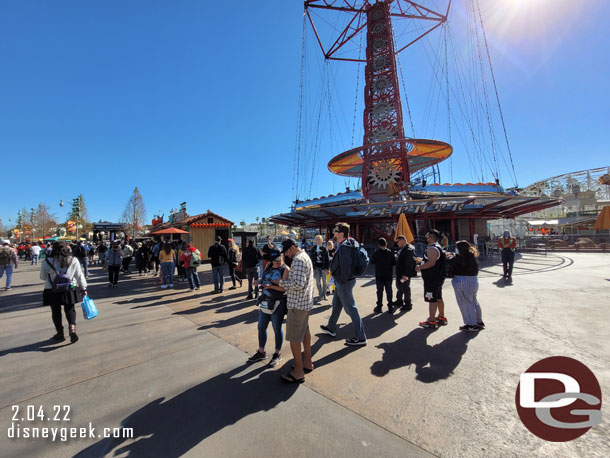 Then after ordering you get in the food pick up line, vs having to go around and queue up along the bay, the queue now blocks the Zephyr (which was closed due to wind).