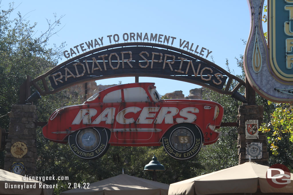 12:44pm - Decided to go for a spin on the Racers.  55 Minute stand by.  Also checked and Lighting Lane purchase was available with a near instant return time.  I opted for single rider.