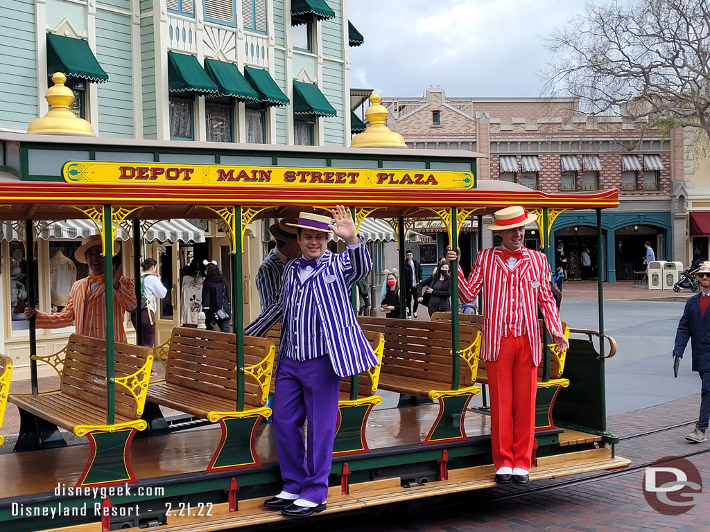 The Dapper Dans of Disneyland rolling by performing their 11:15am set.