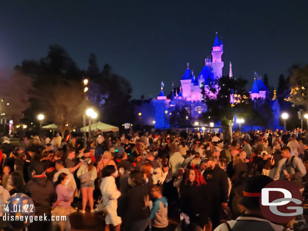 8:40pm - The crowd for this evenings Fireworks in the Hub