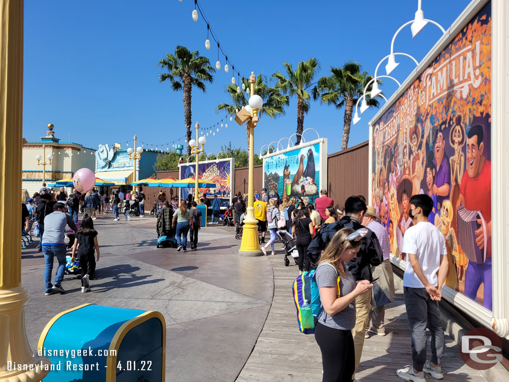 3:43pm the line for treats was long, especially since it was in the 60s and not that hot today.