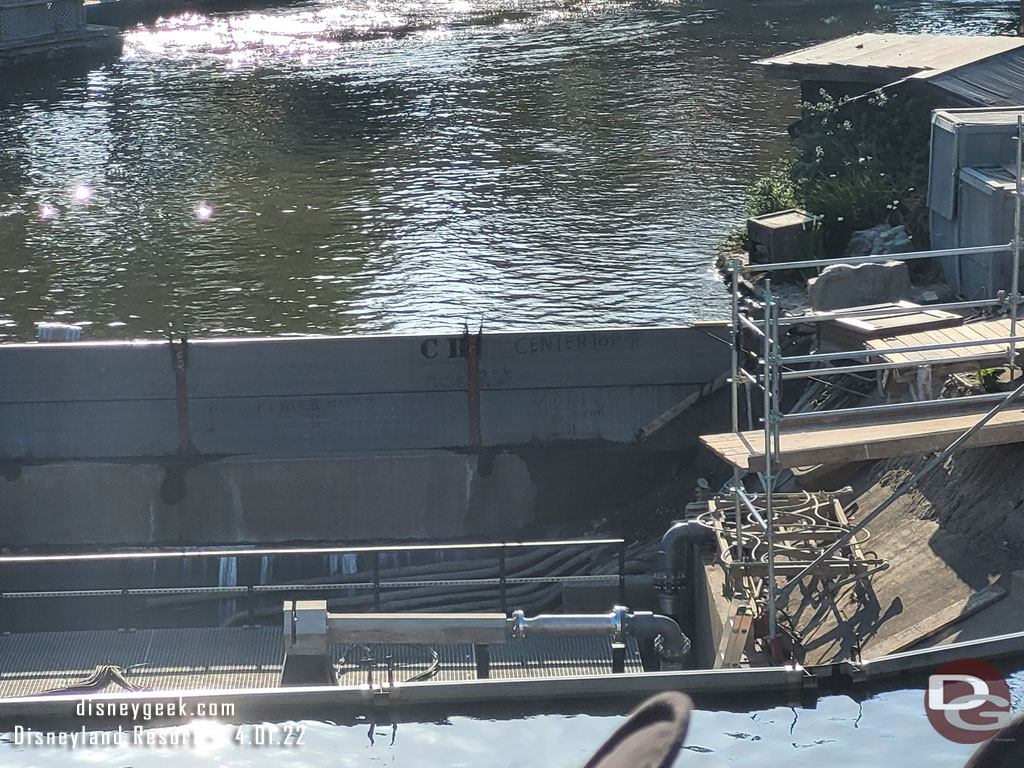 The water screen equipment on the center platform