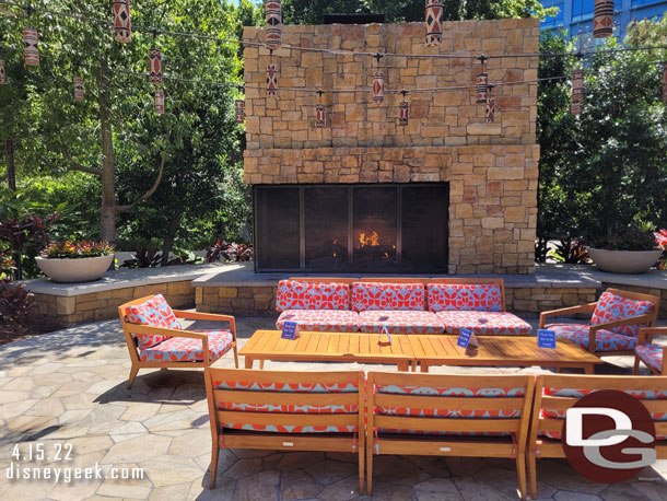 No one enjoying the fireplace this afternoon.  All those signs say you have to see a hostess to be seated.