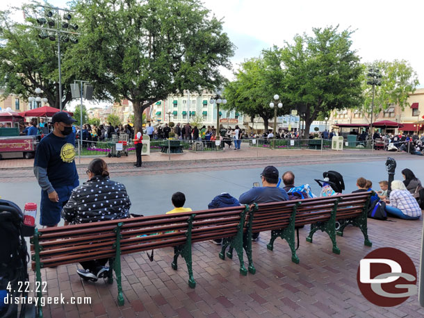 On Main Street curb seating is full and the second row in many places too.