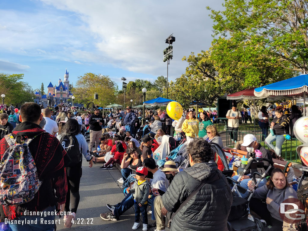 Walking through the hub at 6:07pm (the parade is at 8:30 tonight).