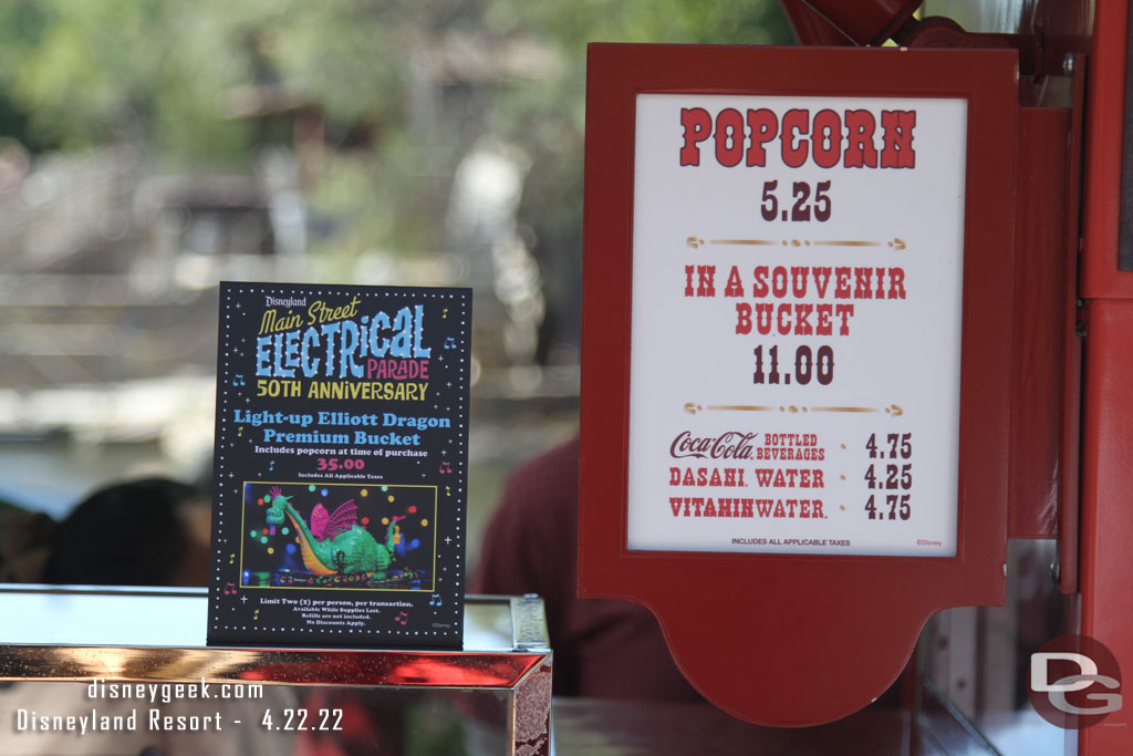 The popcorn bucket sign.