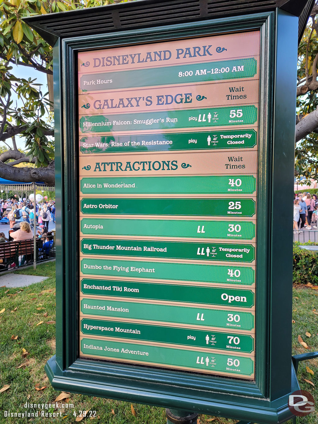 Disneyland waits at 7:00pm