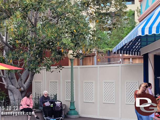 Some planks have been added to the steel at the under construction Paradise Pier Hotel entrance to DCA.