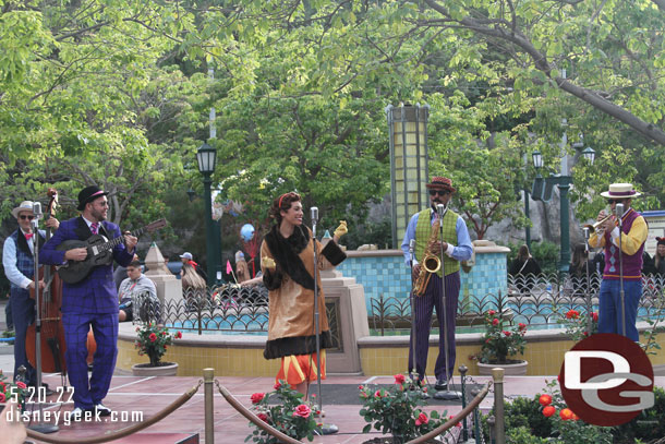 Five and Dime performing in Carthay Circle