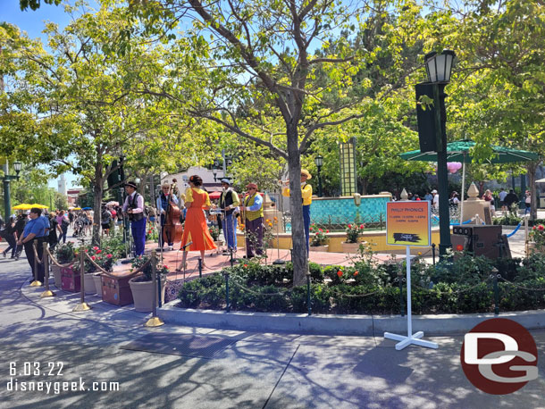 Five and Dime performing in Carthay Circle.