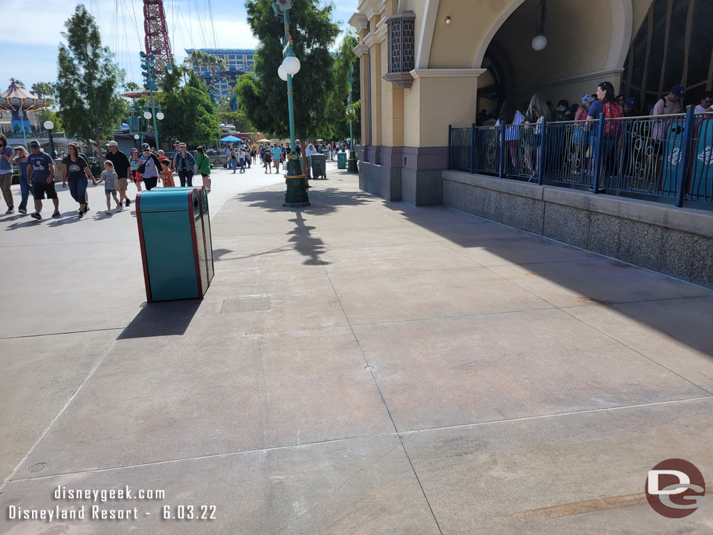 Some concrete was not touched, here you can still see the marks from the Marketplaces.
