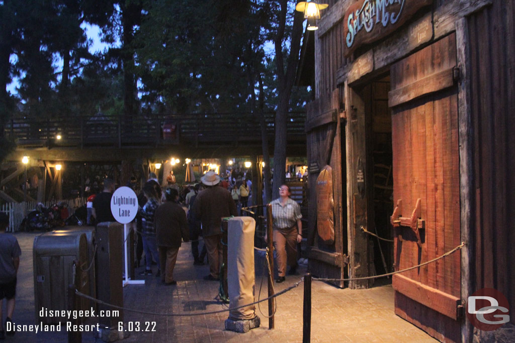 The Lightning Lane sign for Splash Mountain seems out of place and sticks out.