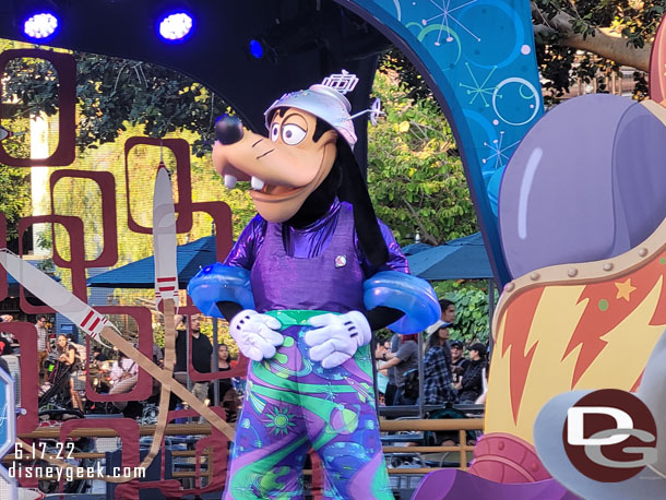 Goofy at Stitch's Interplanetary Beach Party Blast