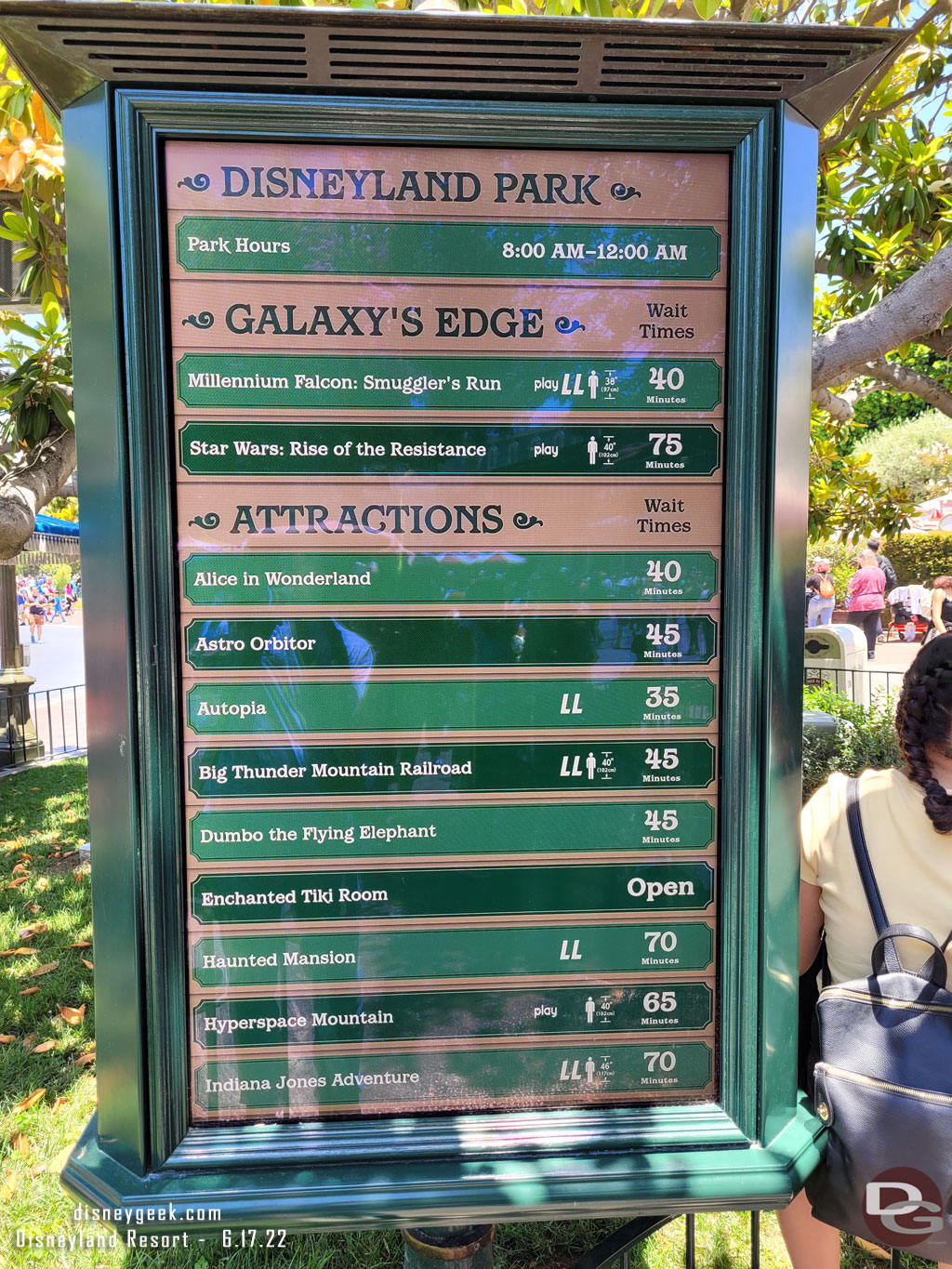 1:06pm - Disneyland wait times