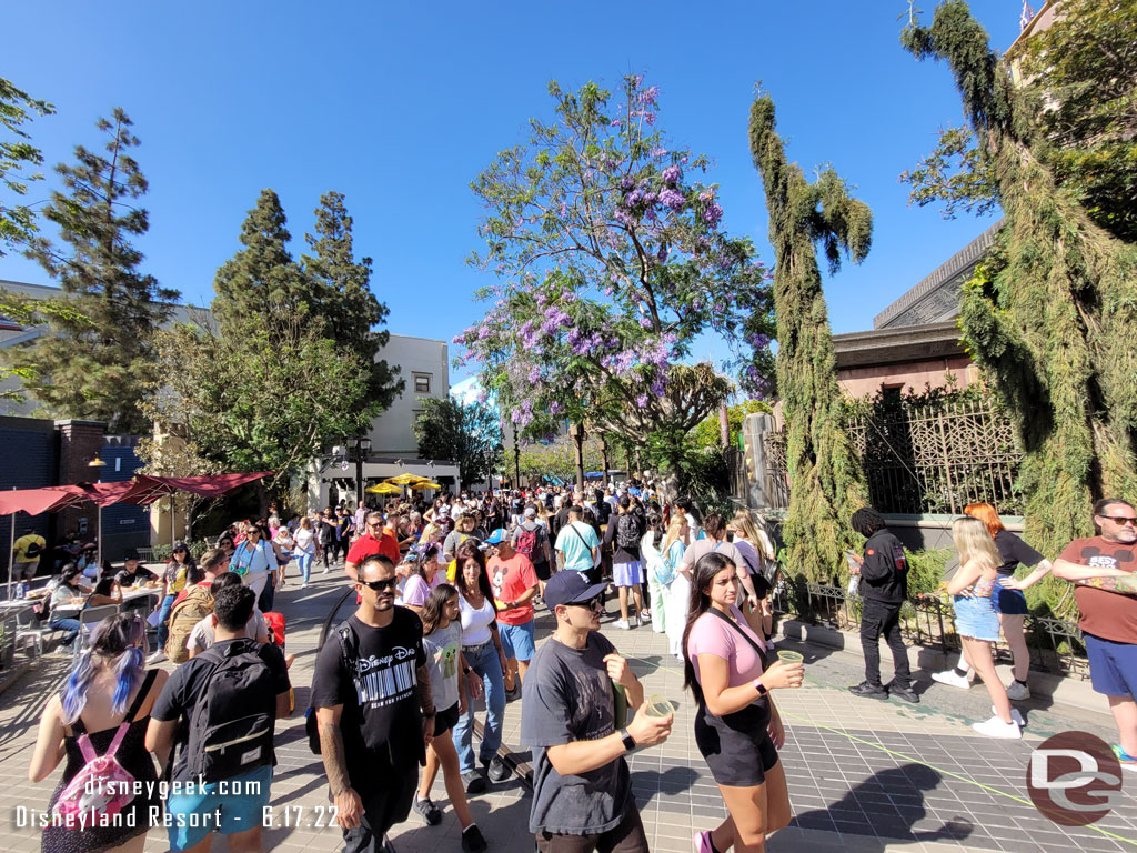 4:30pm - The large group of people ahead and to the right is the Lightning Lane return for Guardians.  It wrapped around and went back to Sunset blvd.