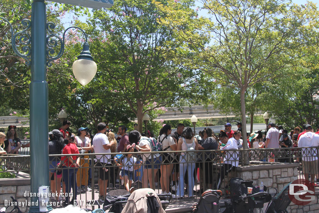 A good size queue up on the terrace.  Mickey, Donald and Goofy were there.