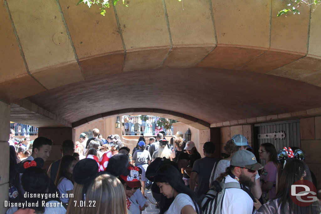 3:25pm - 13 minutes into the wait entering the regular queue space.