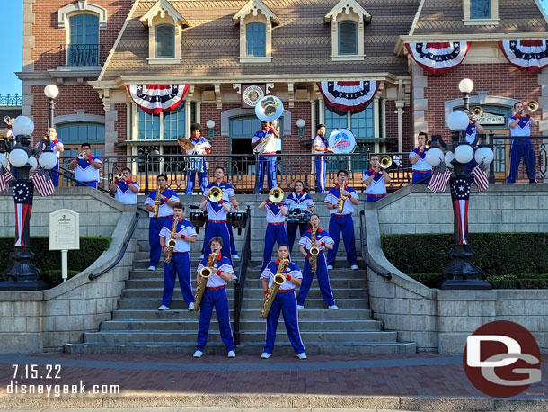 Time for the 6:10 performance by the 2022 Disneyland Resort All-American College Band