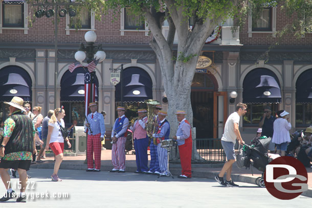 The Disneyland Straw Hatters found a spot in the shade to perform.