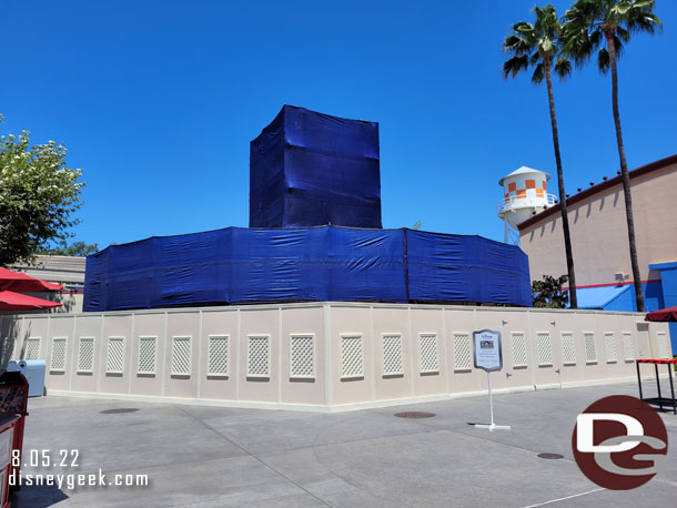 The Hollywood Lounge is closed for renovation.  The Disney VISA photo op is still going on, that is what the sign is for.