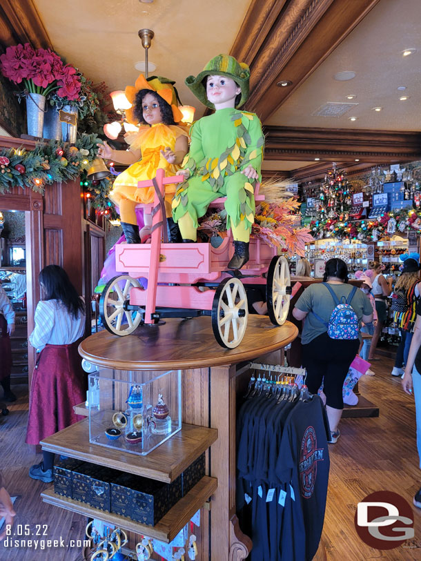 Plaza Point Holiday Shoppe now has Halloween displays.