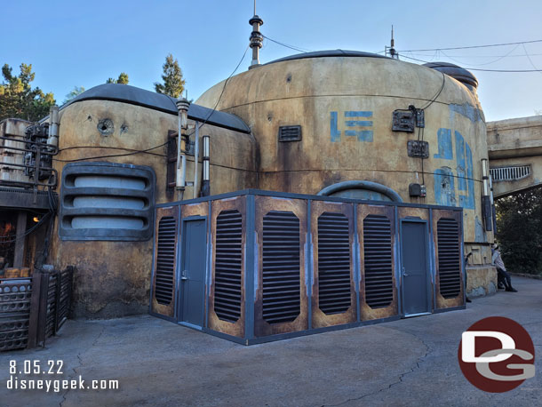 Construction walls up in Black Spire Outpost.