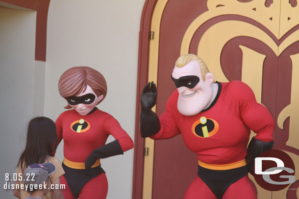 Mr. & Mrs. Incredible out for pictures on Pixar Pier.