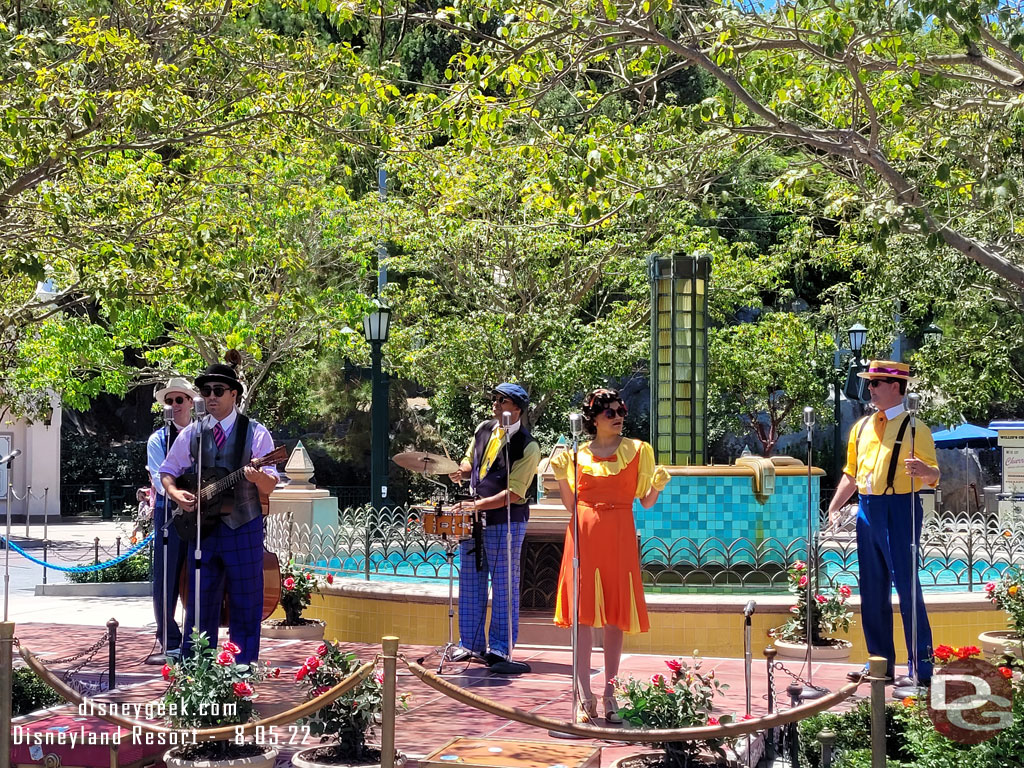 Five and Dime performing in Carthay Circle