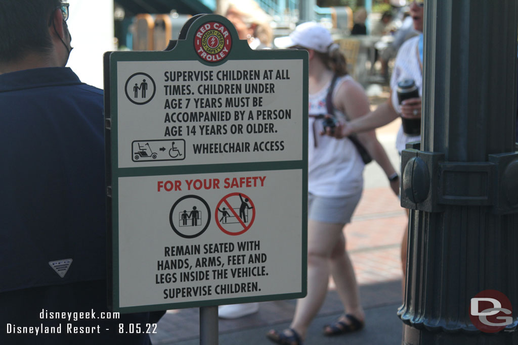 A closer look at the warning sign.