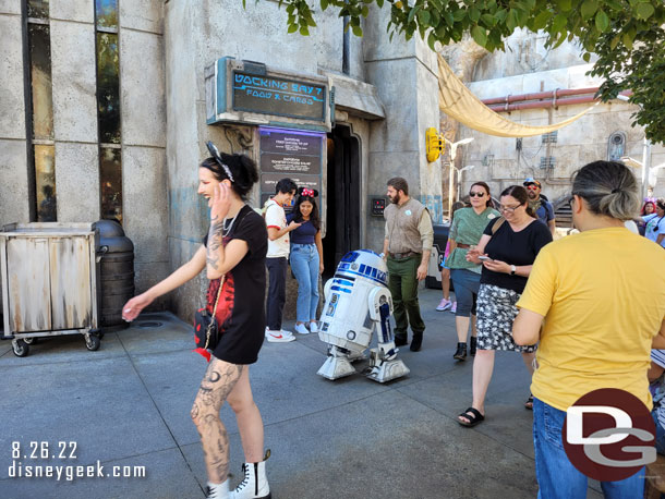 R2-D2 rolling around Black Spire Outpost