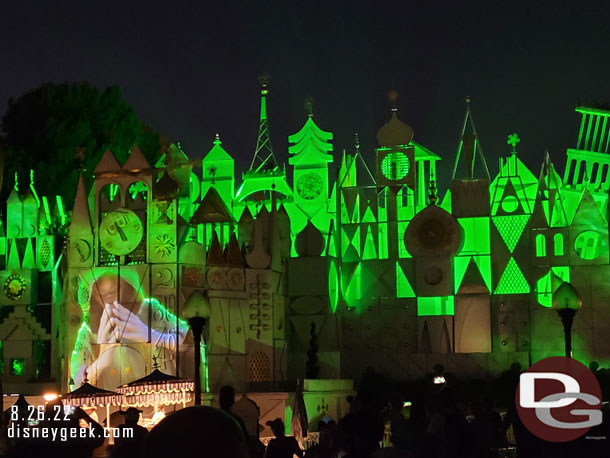 Encanto Projection show