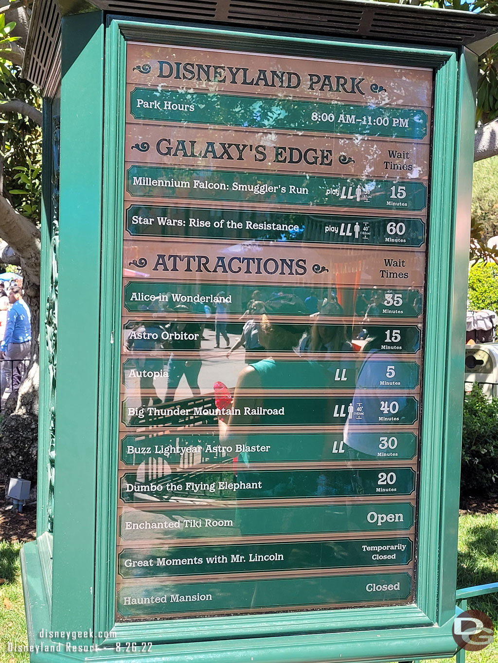 Disneyland wait times at 2:51pm