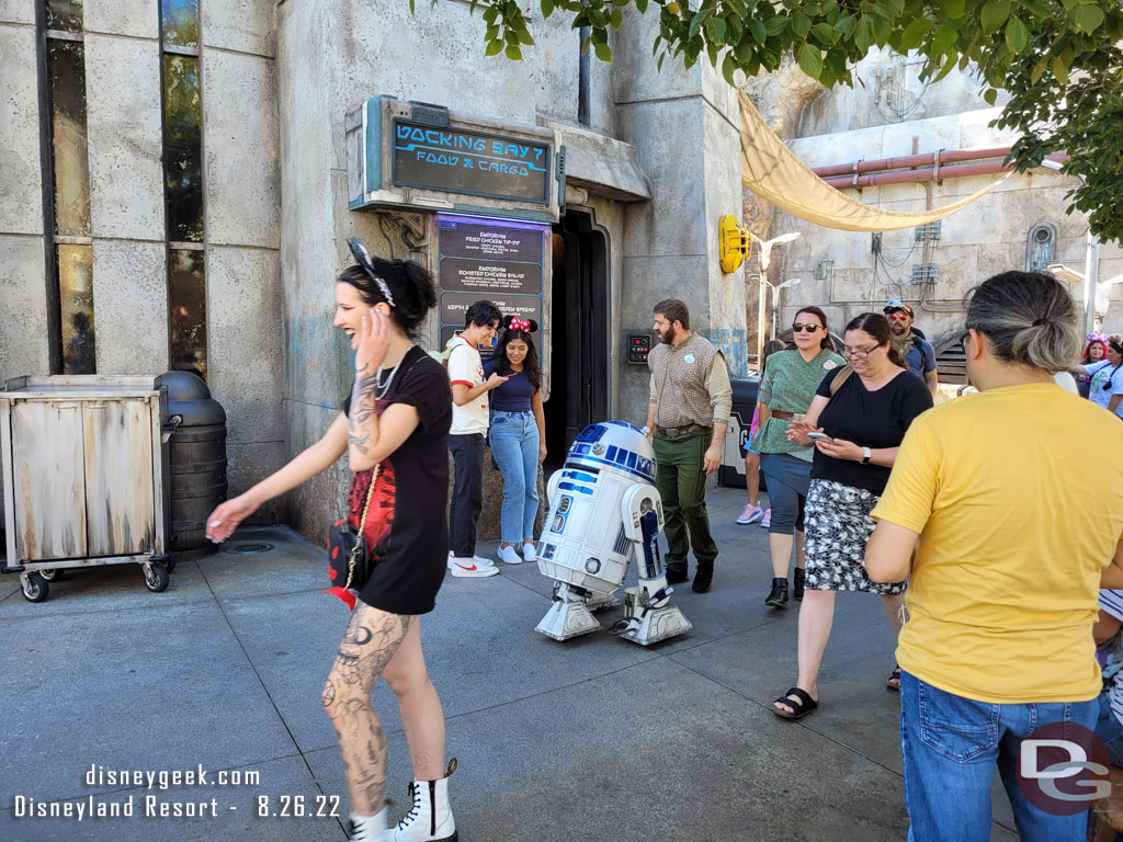 R2-D2 rolling around Black Spire Outpost