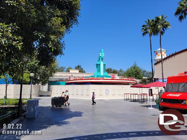 Renovation work on the Hollywood Lounge continues. The scaffolding is gone and neon replacement is underway.