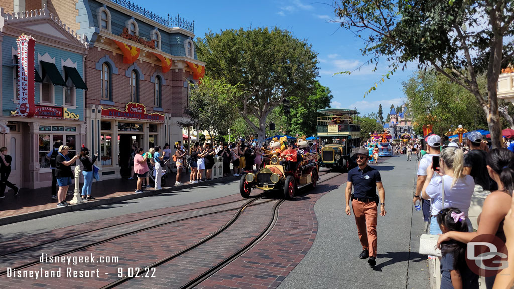 Due to the pace of the cavalcade I was able to pass it and find a spot on Main Street USA for a second viewing.