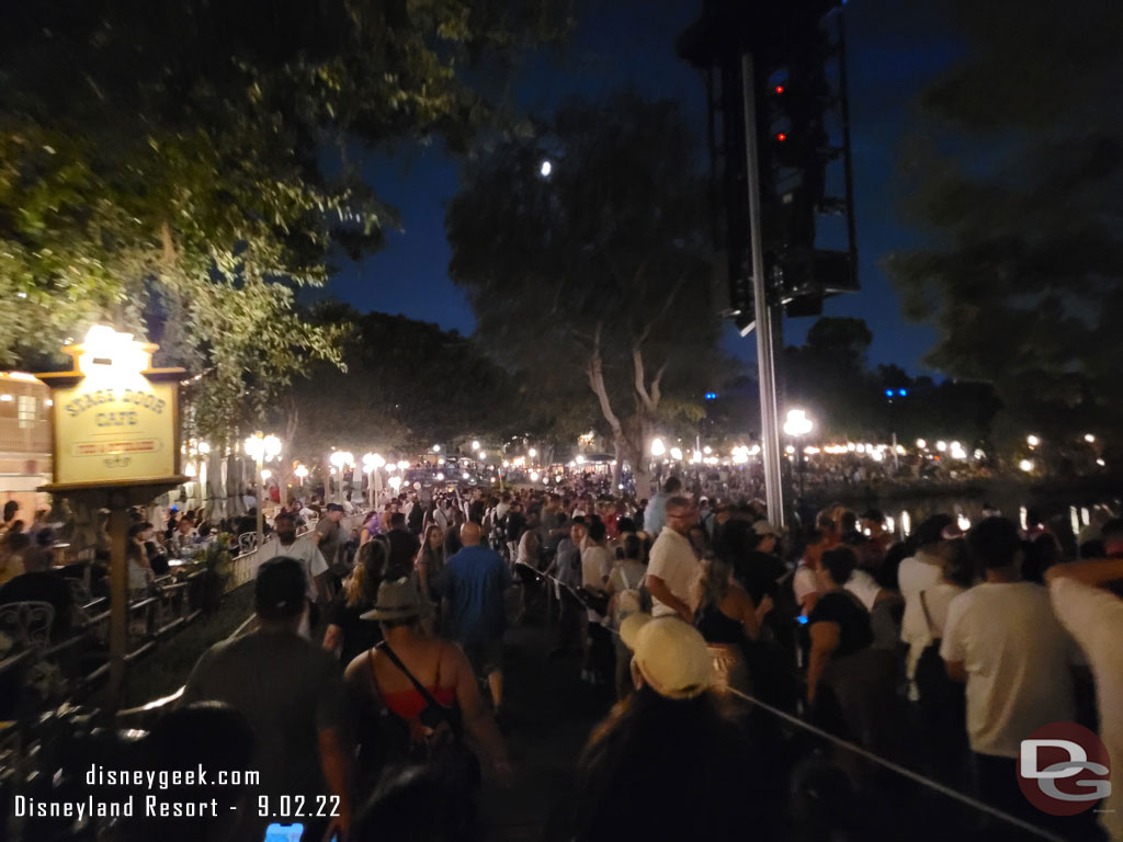 8:48pm - The crowd gathered for Fantasmic