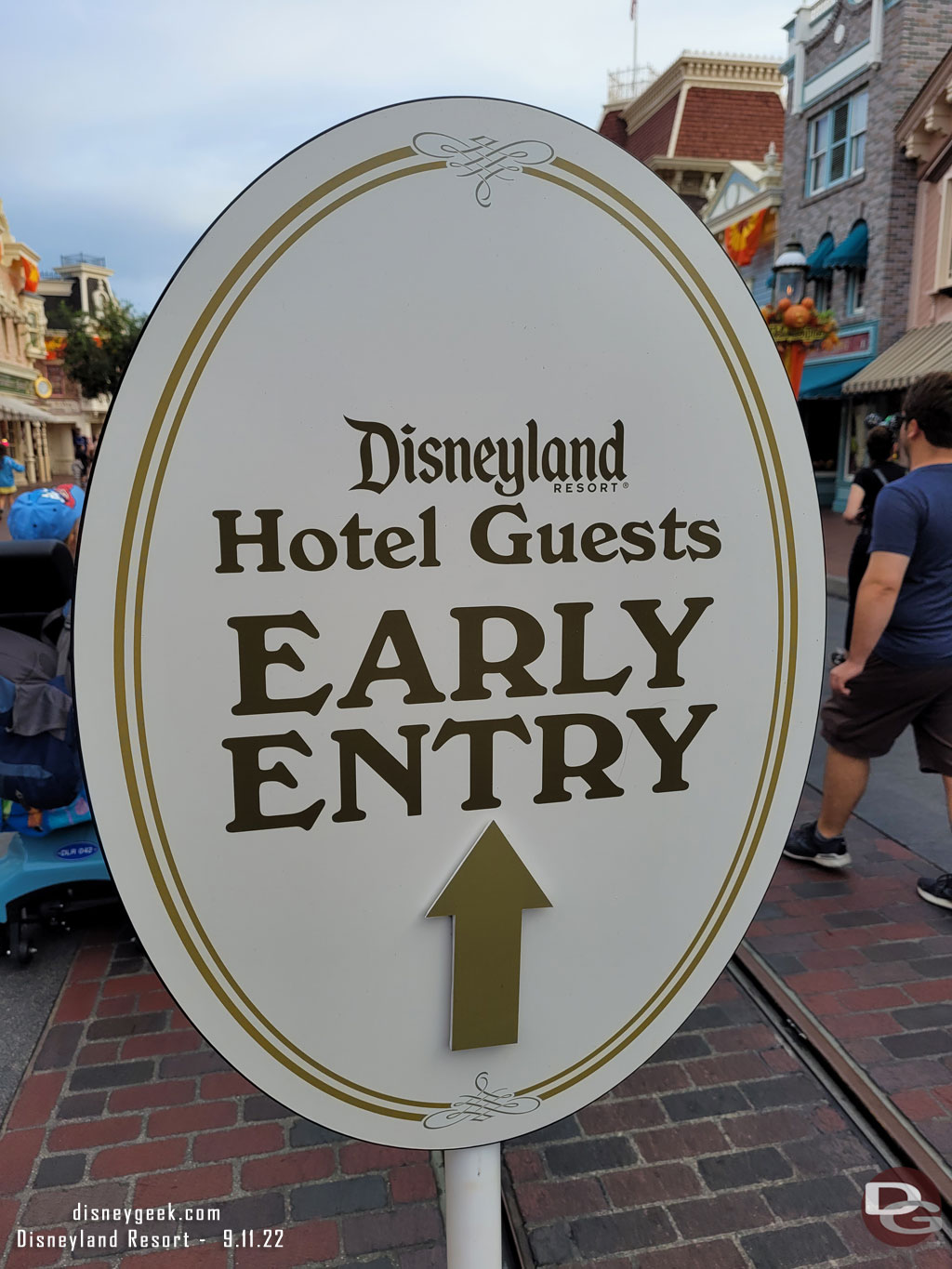 Signs to direct early entry guests