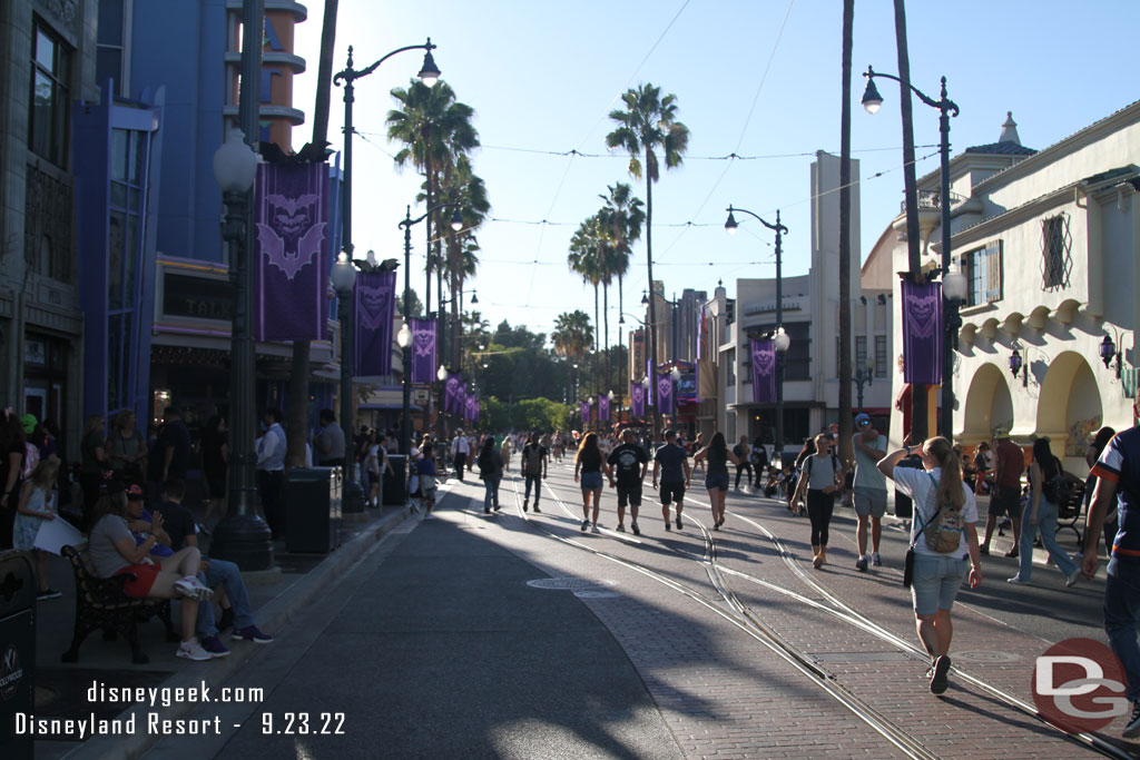 Hollywood Blvd.