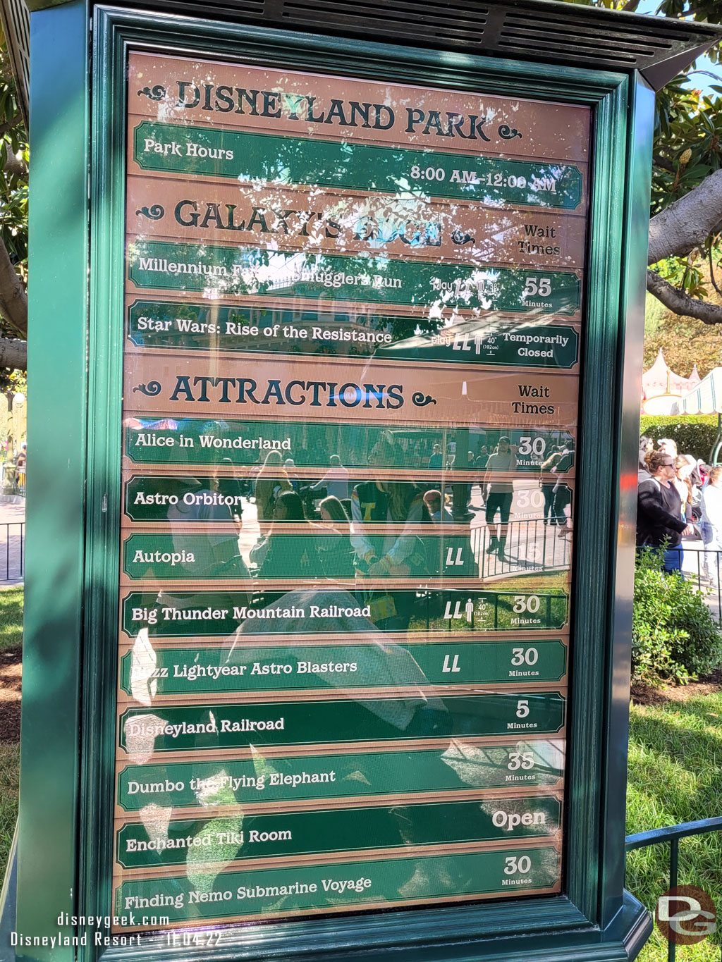 2:40pm - Disneyland Wait times