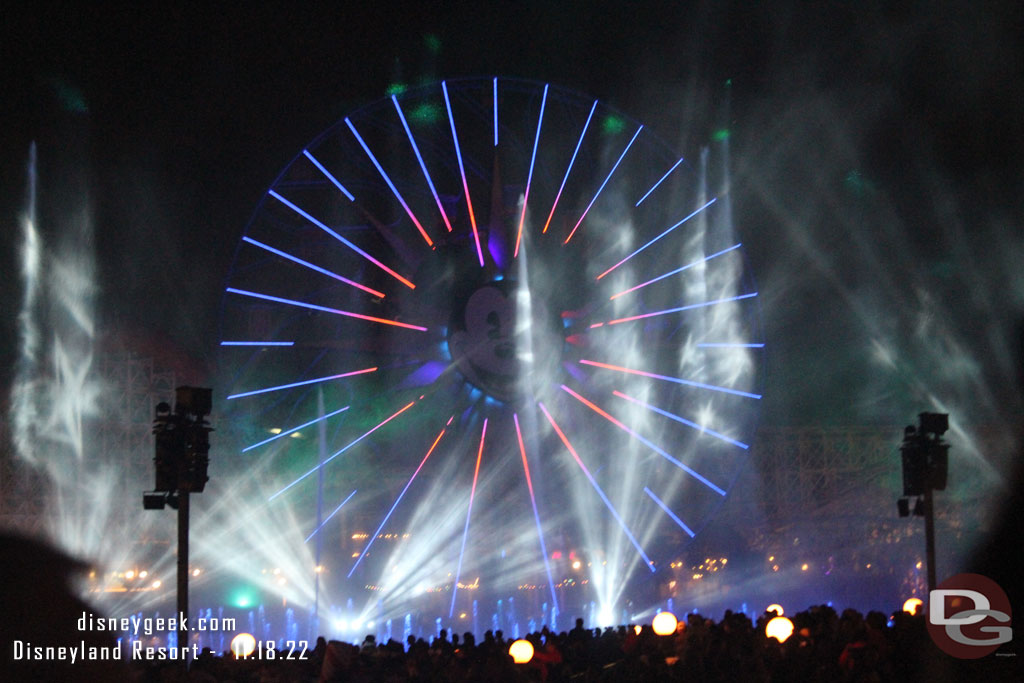 9:21pm - World of Color - Season of Light finale.  I skipped the post show and opted to walk over to Disneyland.