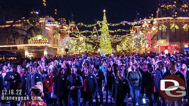 7:06pm - The post parade crowd