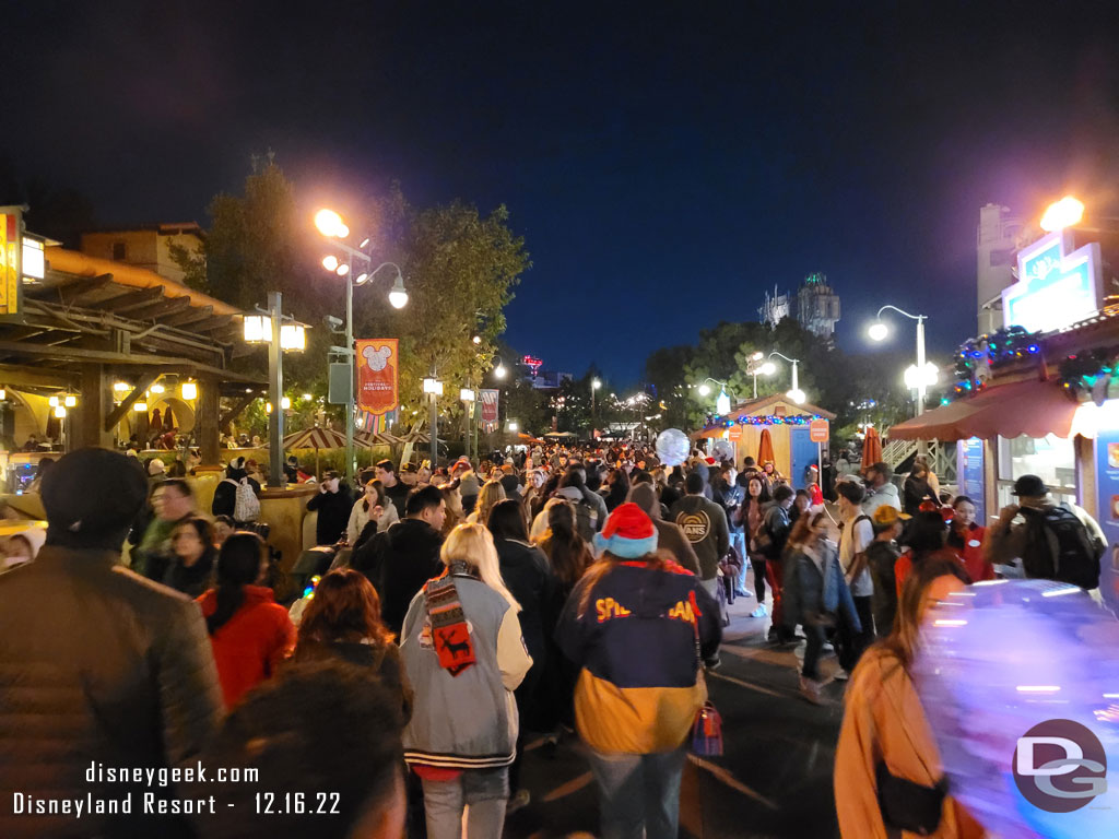 7:46pm - DCA Performance Corridor crowd