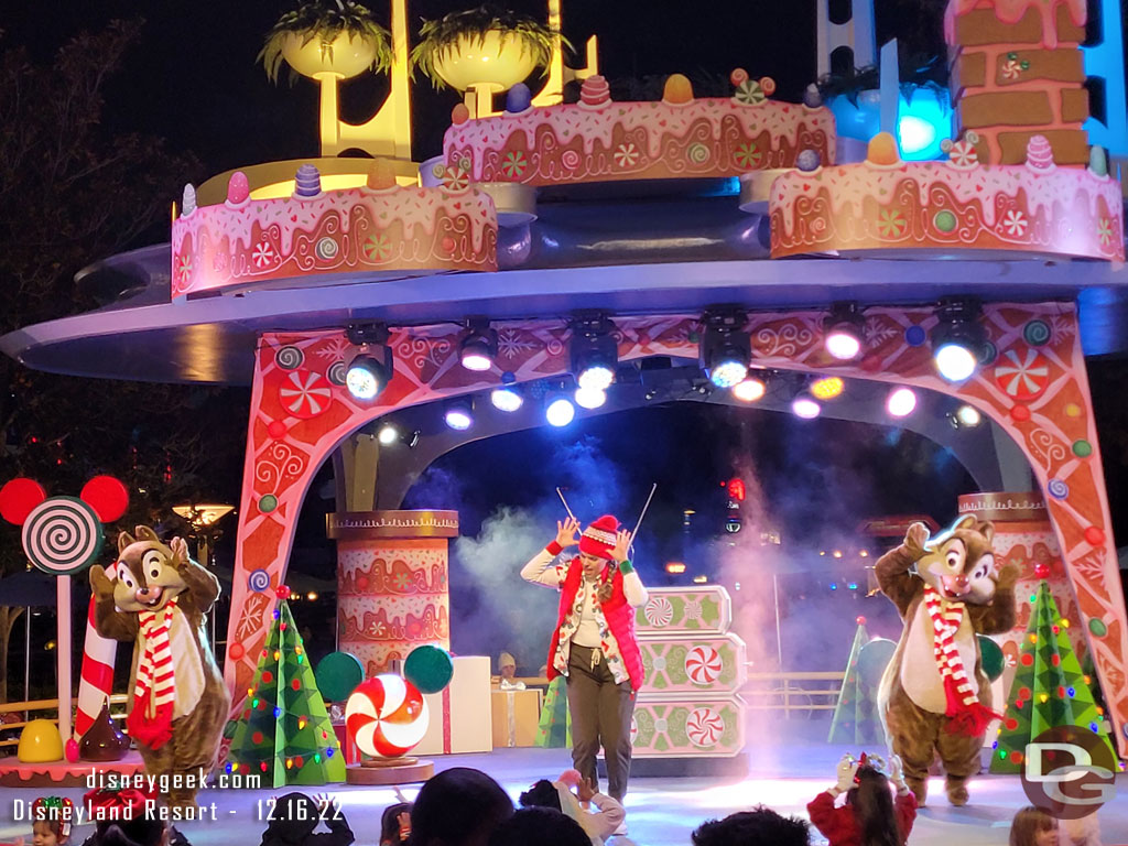 Disney Holiday Dance Party in Tomorrowland - Chip n Dale were out when I stopped by.