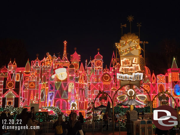 it's a small world holiday. Interesting the projection show did not run at 6:15 but did at 6:30pm.