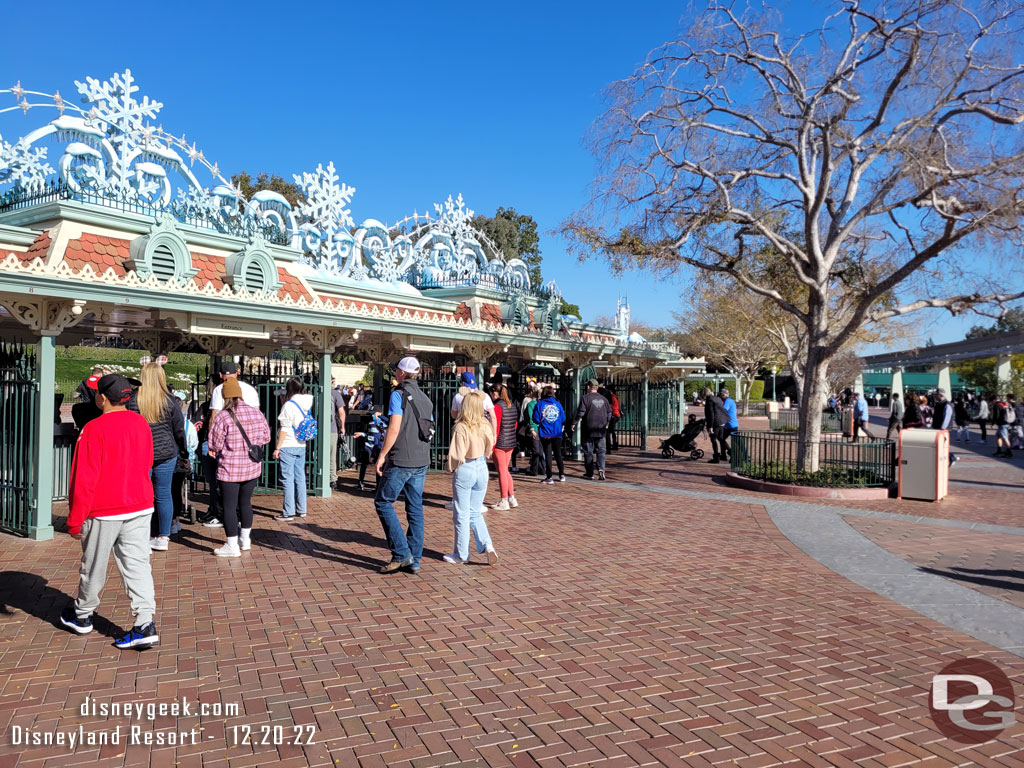 Not a big park hopping queue for Disneyland.  Across the way DCA had several dozen guests per line and it looked worse but in about 5 minutes it cleared.