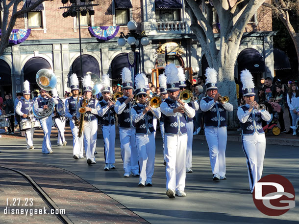 Returned to Disneyland for the 3:33pm Disneyland Band set.